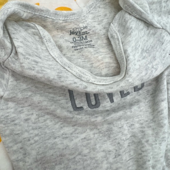 Baby gowns bundle 0-3 - Picture 2 of 4